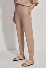 Slim Zip Hem Pant 26